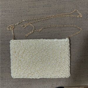 White Pearl clutch bag, great for bridal or wedding event